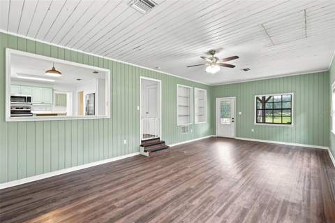 1095 S Ridgewood Avenue, Deland FL - photo 12 of 32