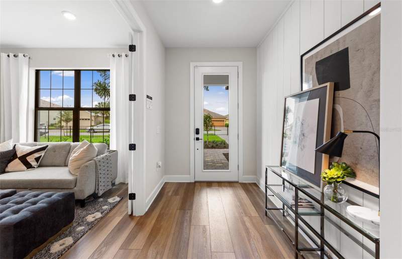 4 bedroom Single Family Residence at 17045 Moonflower Drive, Lakespur Wellen Park, Venice — photo 2