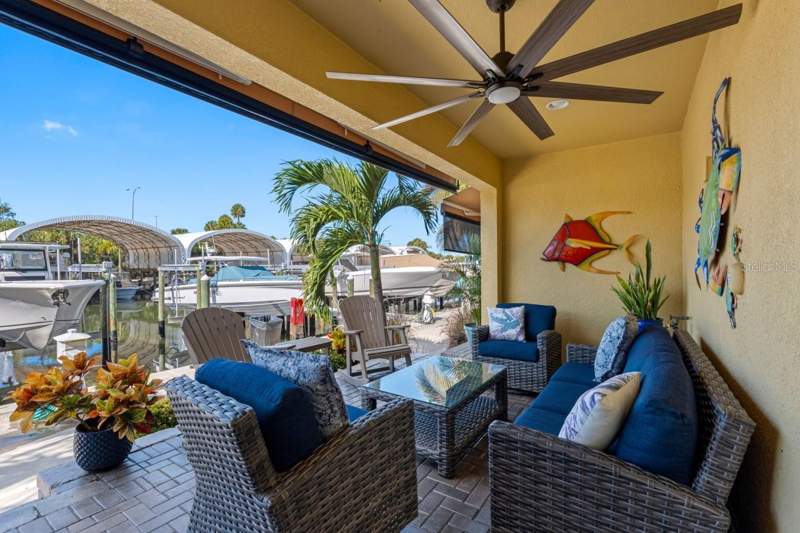 3 bedroom Townhouse at 6057 Moorings Drive, Cove At Loggerhead Marina, St Petersburg — photo 5