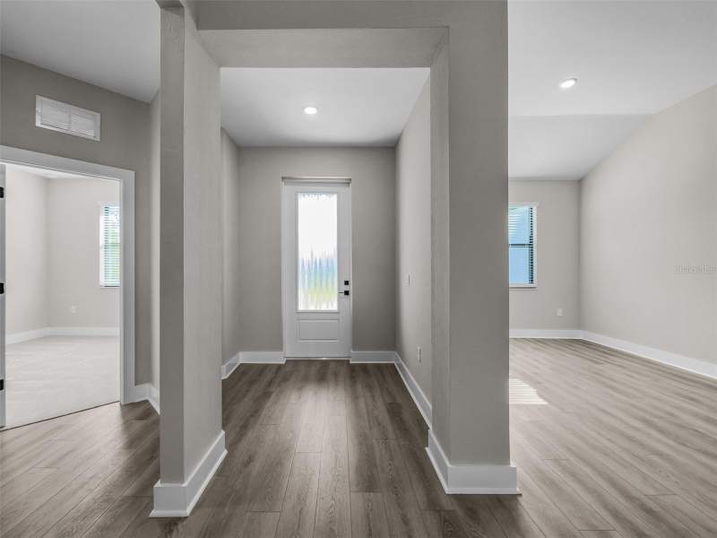 4 bedroom Single Family Residence at 2411 Gallagher Road, Lake Gallagher Sub, Dover — photo 2