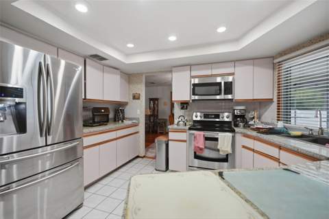 11333 Silverwood Court, Spring Hill FL - photo 12 of 38