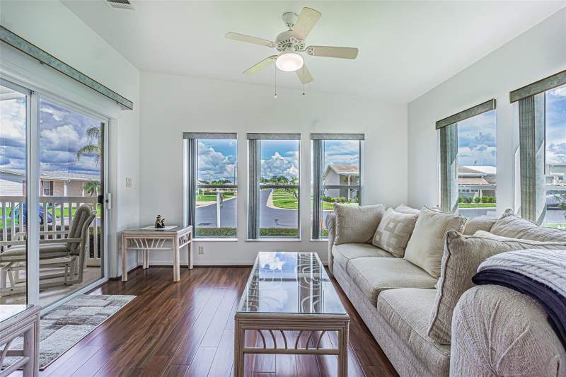 2 bedroom Manufactured Home at 37232 Neukom Avenue, Grand Horizons, Zephyrhills — photo 4