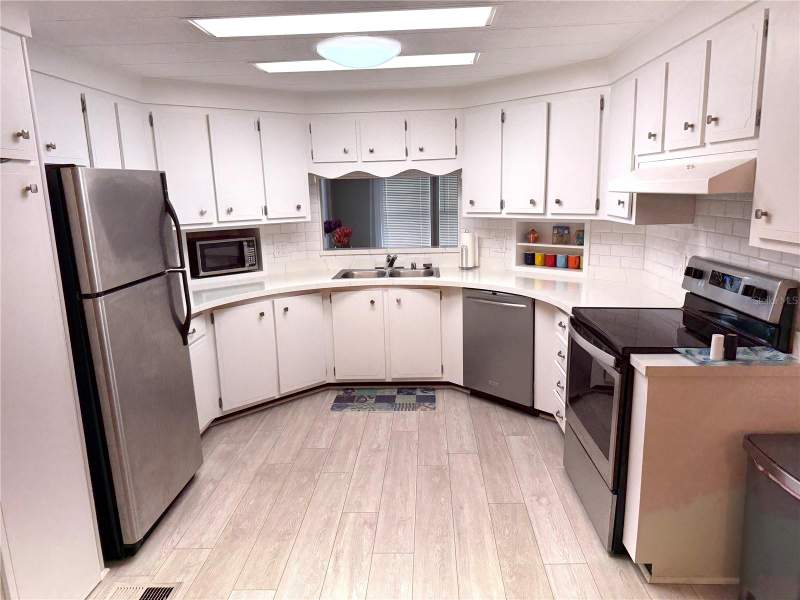 2 bedroom Manufactured Home at 5619 Bayshore Road #159, Terra Ceia Manor Co-Op, Palmetto — photo 5