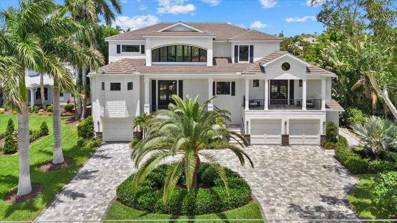 5 bedroom Single Family Residence at 1525 Mallard Lane, Paradise Shores, Sarasota — photo 2