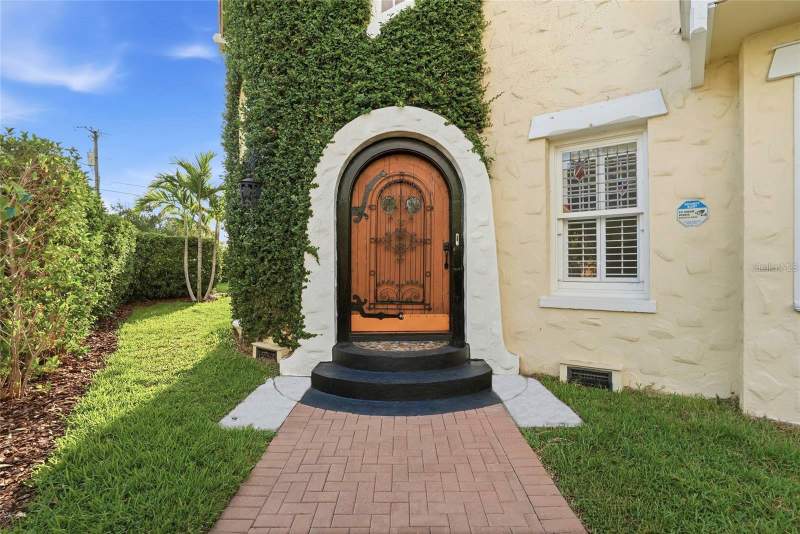 6 bedroom Single Family Residence at 190 Bosphorous Avenue, Davis Islands Pb10 Pg52 To 57, Tampa — photo 2