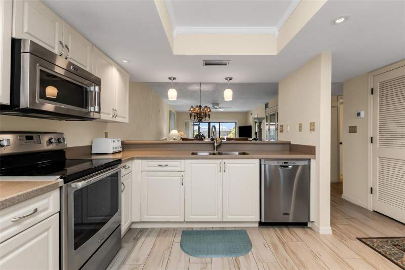 2 bedroom Condominium at 367 Coldeway Drive #H10, Bridge Point Ph 05, Punta Gorda — photo 3