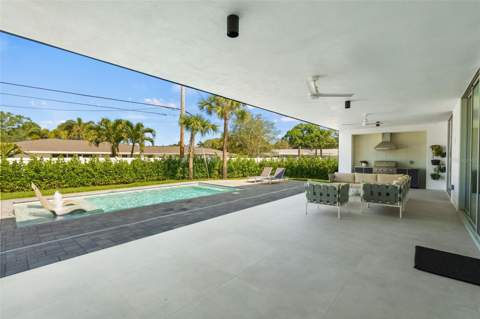 1304 Indian Rocks Road, Belleair FL - photo 20 of 81
