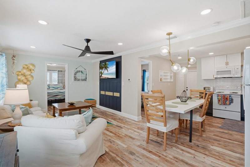 4 bedroom Single Family Residence at 118 92nd Avenue, Harrells T W, Treasure Island — photo 3