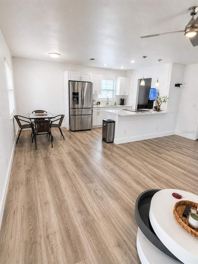 4 bedroom Single Family Residence at 11105 N 22nd Street, Sherwood Heights Unit 3, Tampa — photo 3