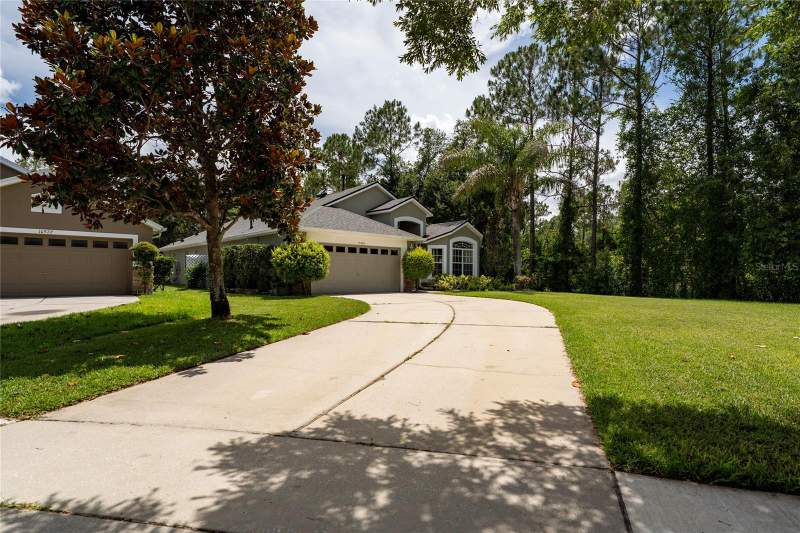 4 bedroom Single Family Residence at 10966 Eliotti Street, Moss Park Lndgs A C E F G H I &, Orlando — photo 4