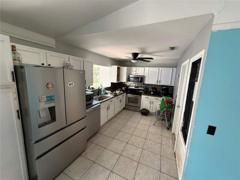 3 bedroom Single Family Residence at 5950 Spearman Circle, Port Charlotte Sub 50, North Port — photo 4