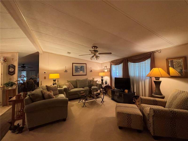 2 bedroom Manufactured Home at 3833 Olax Court, Zellwood Station, Zellwood — photo 5