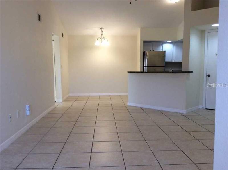 2 bedroom Condominium at 5713 Gatlin Avenue #227, Venetian Place, Orlando — photo 5