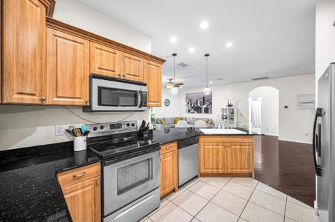 1239 Vista Way, Clearwater FL - photo 20 of 45