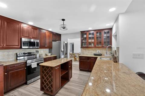 29 SE 10th Avenue, Cape Coral FL - photo 16 of 49