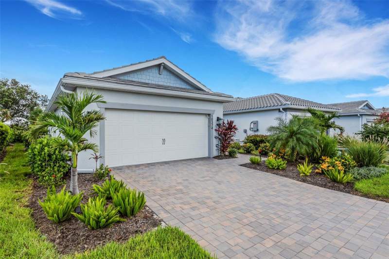 2 bedroom Single Family Residence at 10374 Abaco Falls Drive, Beachwalk By Manasota Key Ph, Englewood — photo 2
