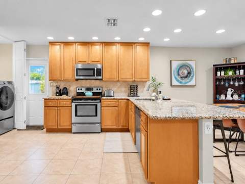 2429 Park Street, St Petersburg FL - photo 7 of 28