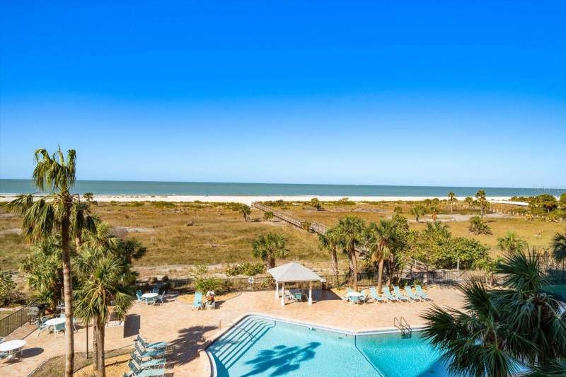 2 bedroom Condominium at 1230 Gulf Boulevard #402, Landmark Towers, Clearwater Beach — photo 5