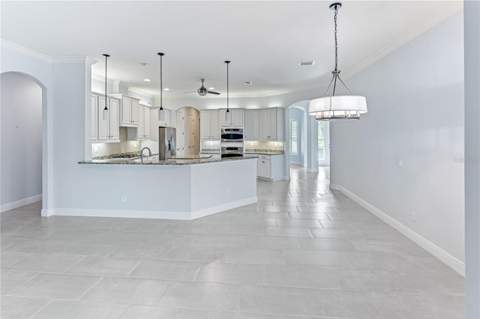 14717 Bowfin Terrace, Lakewood Ranch FL - photo 21 of 79
