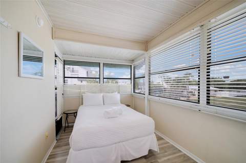 313 Magnolia Avenue, Anna Maria FL - photo 15 of 30