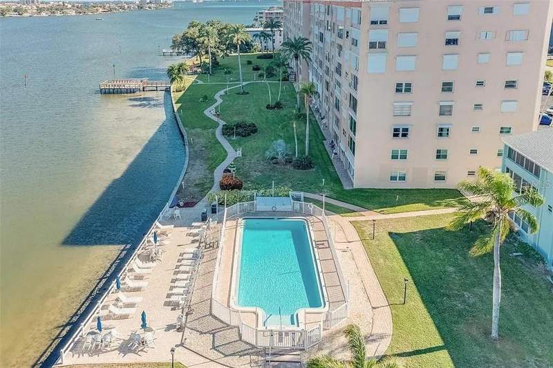2 bedroom Condominium at 1847 Shore Drive #216, Shore Crest Bldg, South Pasadena — photo 2