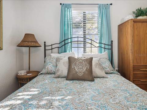 5638 Virginia Avenue, New Port Richey FL - photo 14 of 39