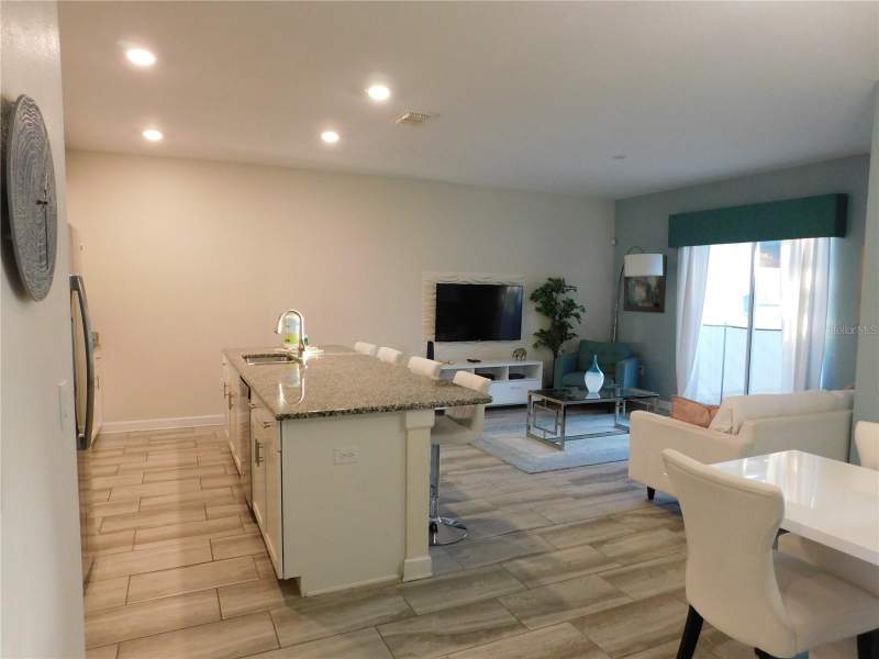 4 bedroom Townhouse at 9079 Dogleg Drive, Stoneybrook South Ph I-1 & J-1, Davenport — photo 4