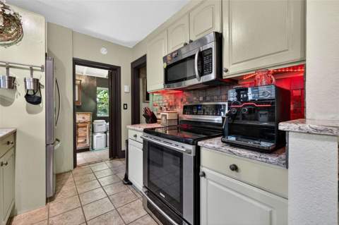 652 8th Avenue, St Petersburg FL - photo 9 of 27