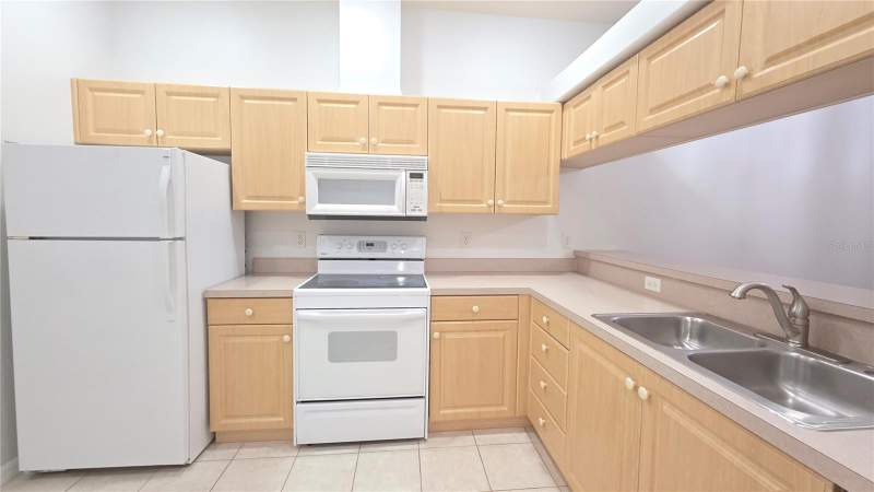 2 bedroom Villa at 2747 73rd Court, Palm Breeze Villas Ph I, Bradenton — photo 5