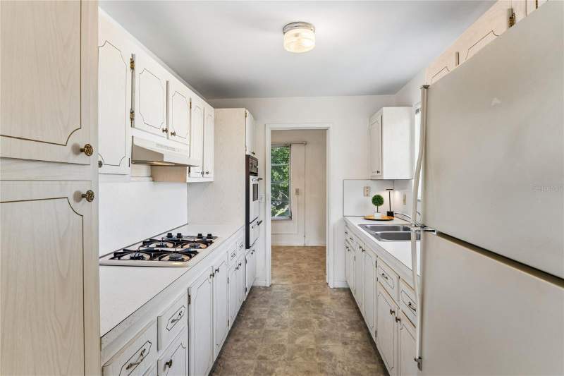 2 bedroom Condominium at 5530 N 80th Street #C308, Five Towns Of St Pete, St Petersburg — photo 3