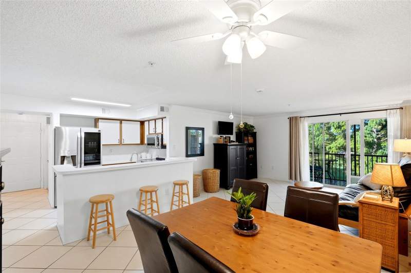 2 bedroom Condominium at 2400 Feather Sound Drive #427, Audubon Condo At Feather Sound, Clearwater — photo 2