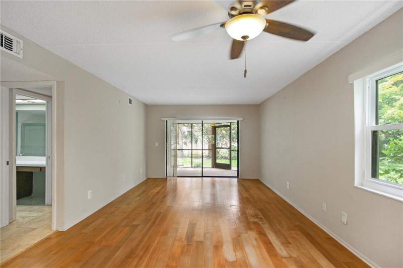 2 bedroom Condominium at 135 Woodlake Wynde #135, East Lake Woodlands Woodlake Run, Oldsmar — photo 4