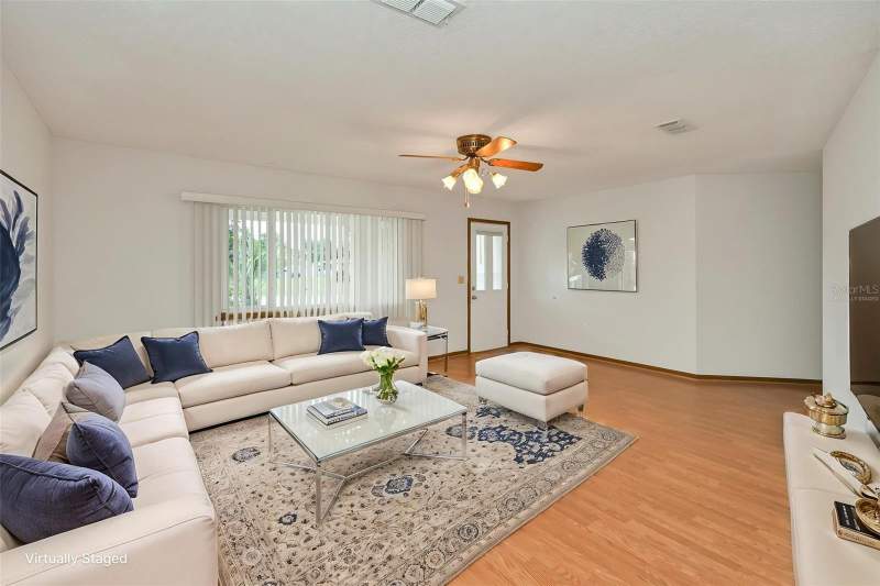 2 bedroom Single Family Residence at 9881 SW 101st Place, Pine Run Estate, Ocala — photo 3