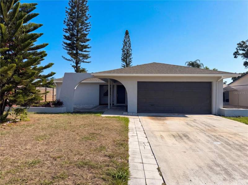 2 bedroom Single Family Residence at 607 33rd Avenue, Kingston Groves, Bradenton — photo 1