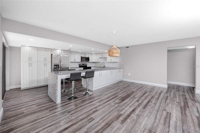2 bedroom Condominium at 7510 Sunshine Skyway Lane #P4, Seapointe Terrace Condo, St Petersburg — photo 3