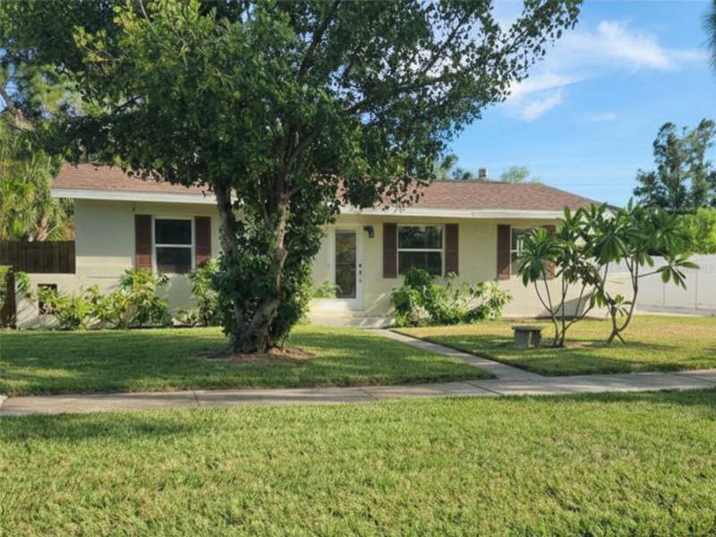 3 bedroom Single Family Residence at 870 86TH AVENUE, EL CENTRO, ST PETERSBURG — photo 1