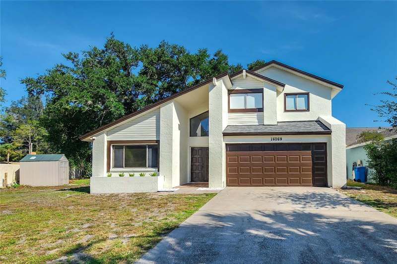 4 bedroom Single Family Residence at 16169 Gardendale Drive, Northdale Sec H, Tampa — photo 2
