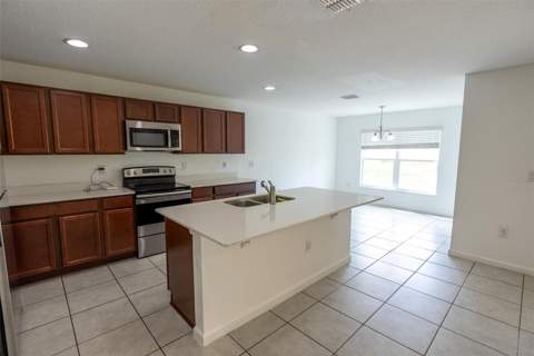 1333 Lucerne Loop Road, Winter Haven FL - photo 9 of 38