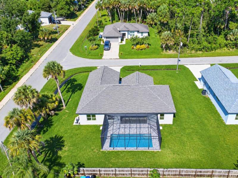 4 bedroom Single Family Residence at 4004 Carver Street, Port Charlotte Sub 25, North Port — photo 2