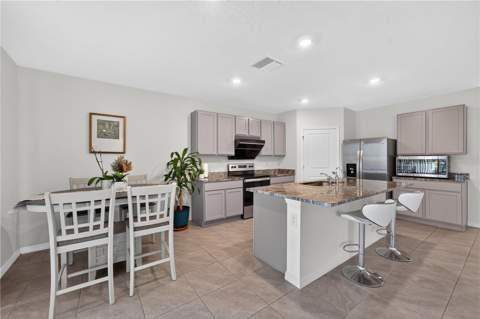 8379 Ender Hills Drive, Wesley Chapel FL - photo 6 of 6
