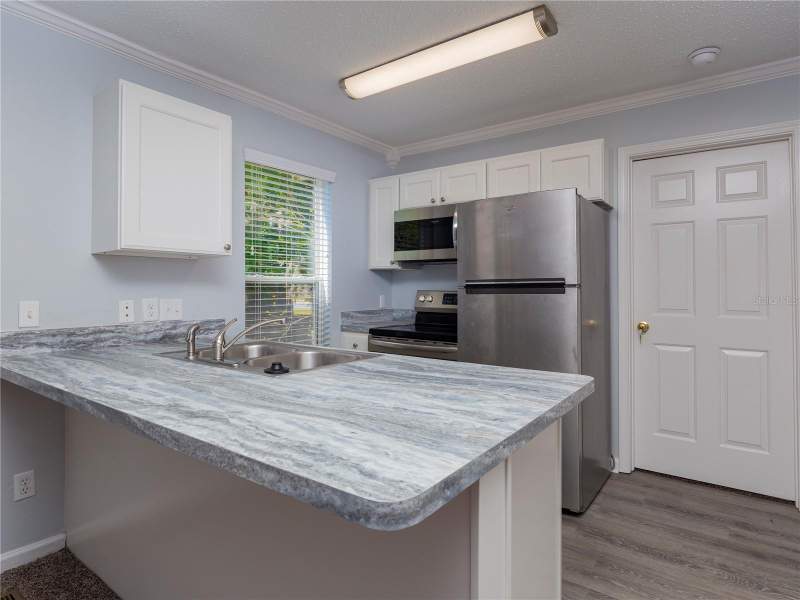 2 bedroom Condominium at 2905 SW Archer Road #4001, Capstone Quarters Condo, Gainesville — photo 4