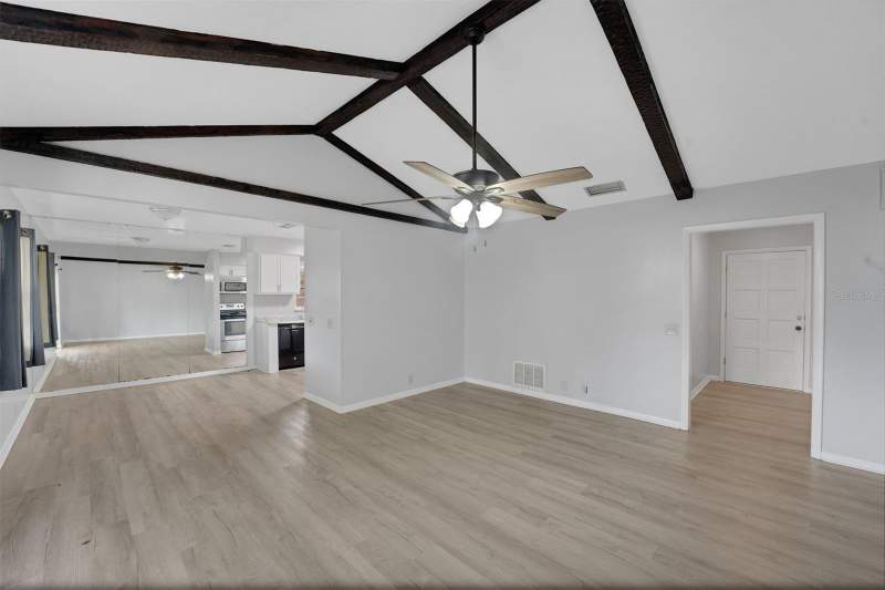 3 bedroom Single Family Residence at 404 Lake Ned Road, Fla Highlands Co Sub, Winter Haven — photo 5