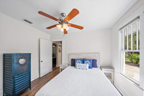 1320 Charlotte Avenue, Sarasota FL - photo 24 of 44