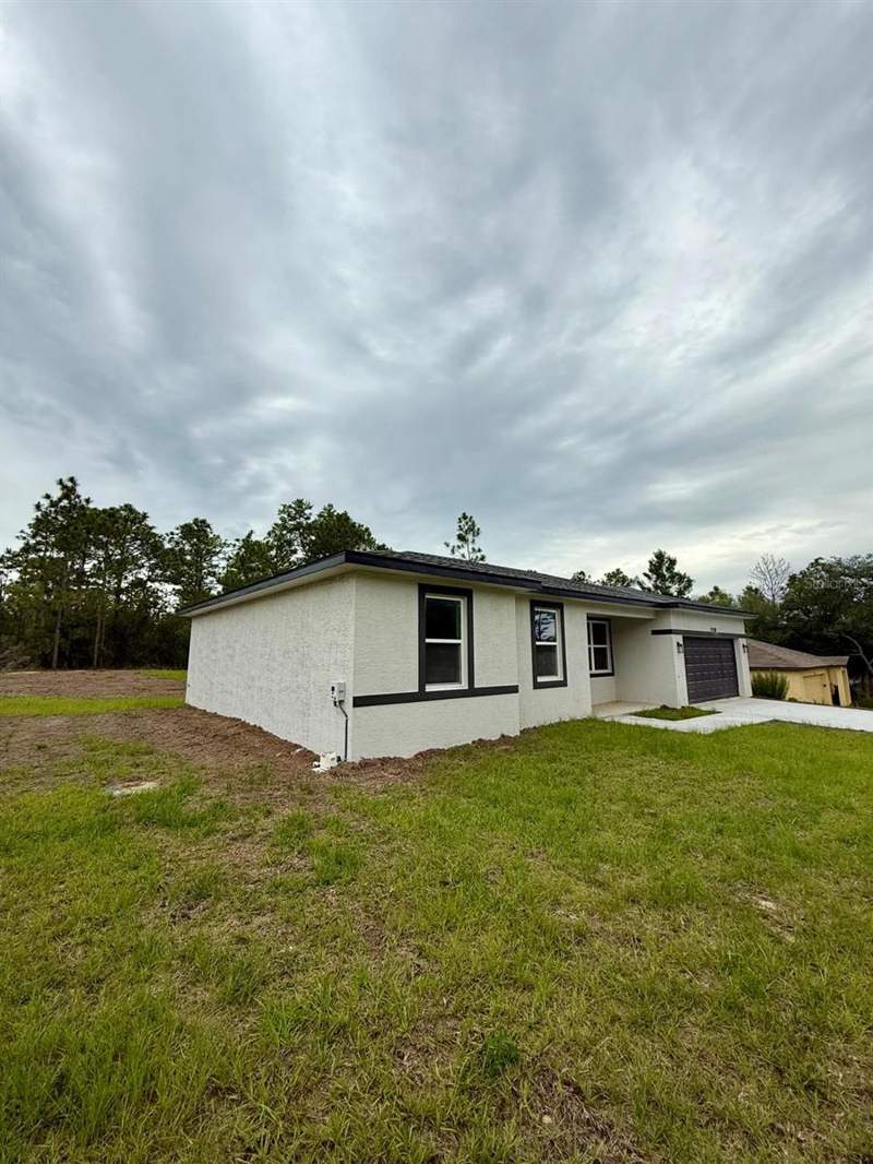 4 bedroom Single Family Residence at 10638 N Citrus Springs Boulevard, Citrus Spgs Unit 20, Citrus Springs — photo 3