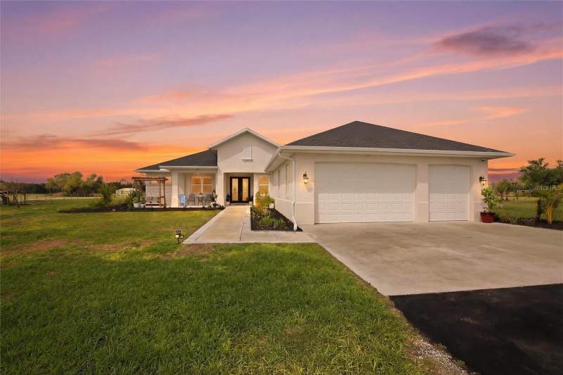4 bedroom Single Family Residence at 10080 WAUCHULA ROAD, WITH ALL OF MYAKKA, MYAKKA CITY — photo 1