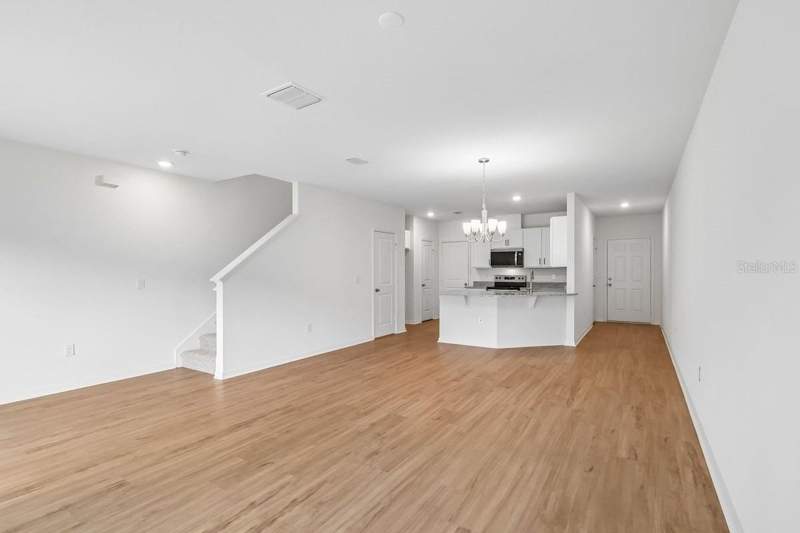 3 bedroom Townhouse at 403 Sequoia Drive, Reserve At Forest Lake, Lake Wales — photo 3