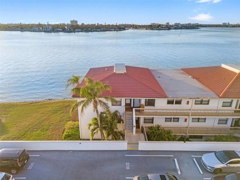 Casa Del Mar Condo