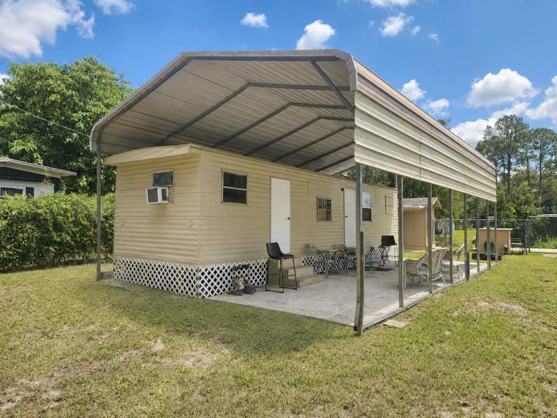 1 bedroom Mobile Home at 23824 NE 188th Place, Lake Delancy Venice, Fort Mc Coy — photo 2