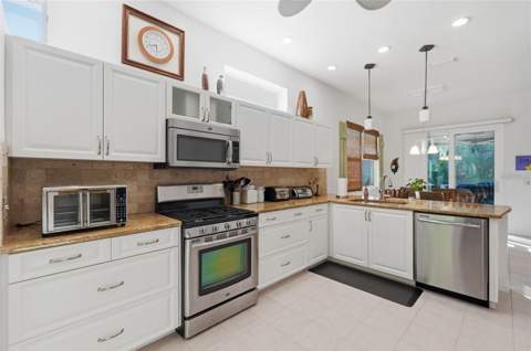5127 Hanging Moss Lane, Sarasota FL - photo 15 of 65