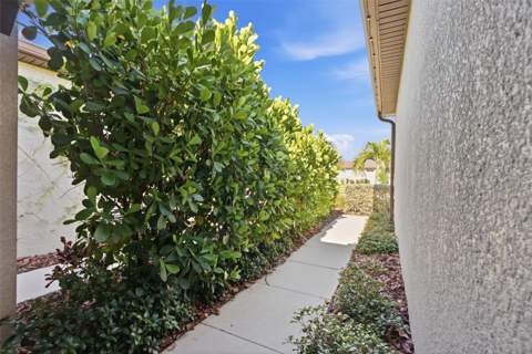6352 Mooring Line Circle, Apollo Beach FL - photo 6 of 6